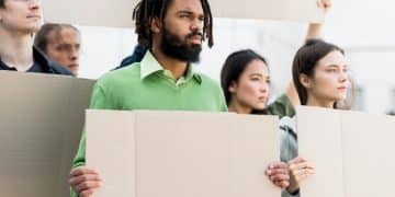 The Decline of Civic Engagement in the US: Key Contributing Factors - Cover Image