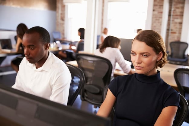 AI Customer Service: Cutting Costs by 25% for US Businesses?