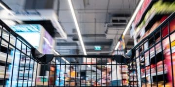Top 5 Retail Trends Shaping US Business in the Next 6 Months - Cover Image